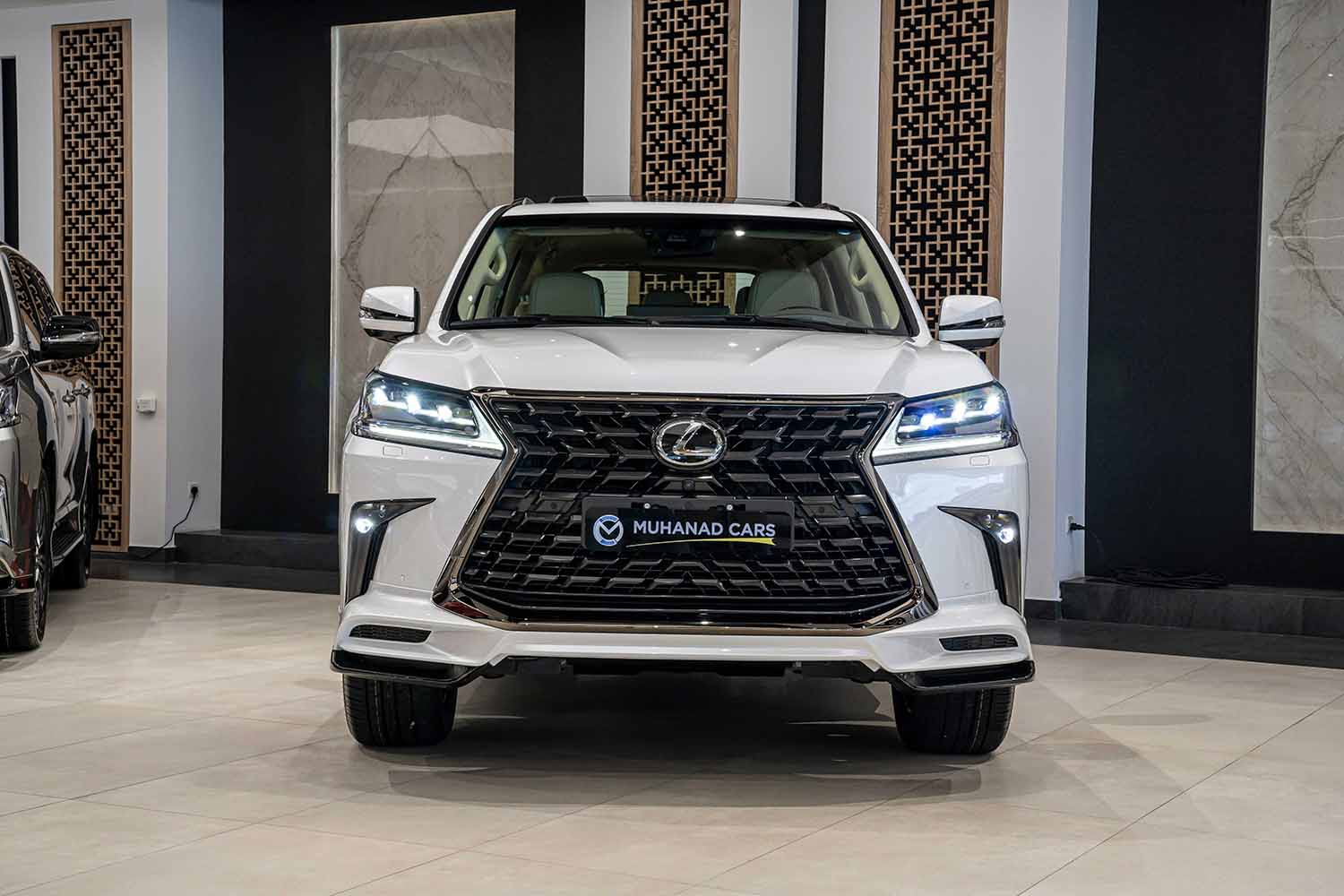 LEXUS LX 570  PREMIER